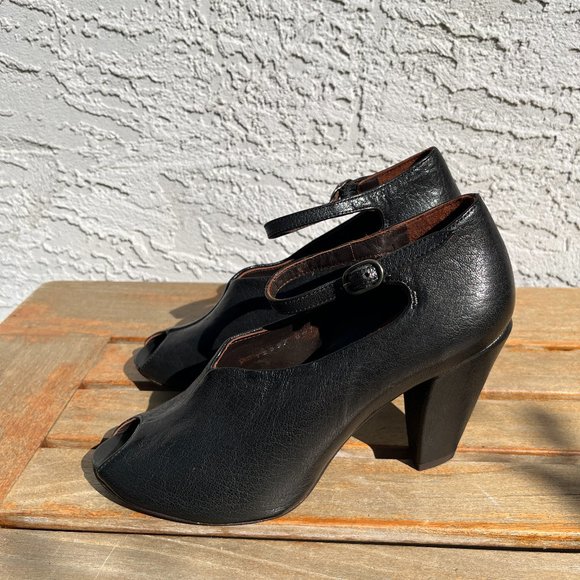 Cocolico Mary Jane Peep Toe Heels - Picture 3 of 13